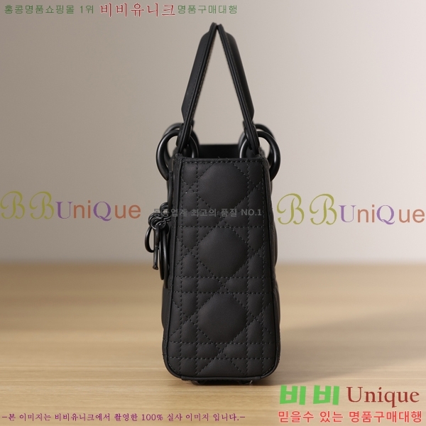 # ̵ ̴ M05066-3