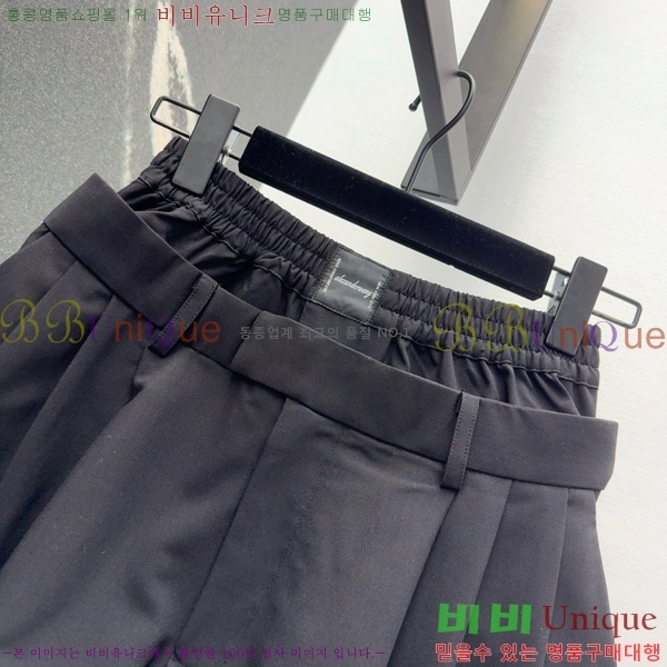  ˷   AW192211-7