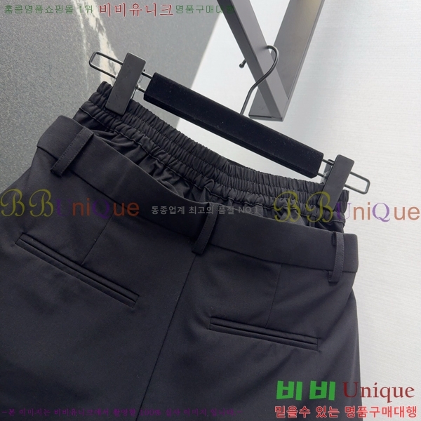  ˷   AW192211-7
