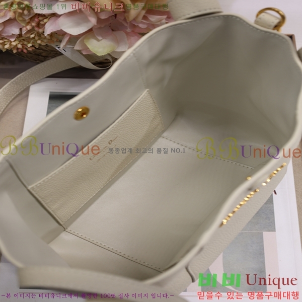 # Signature  Ŷ 78M2840-784