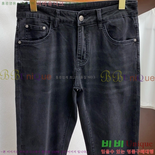   û FS25222645