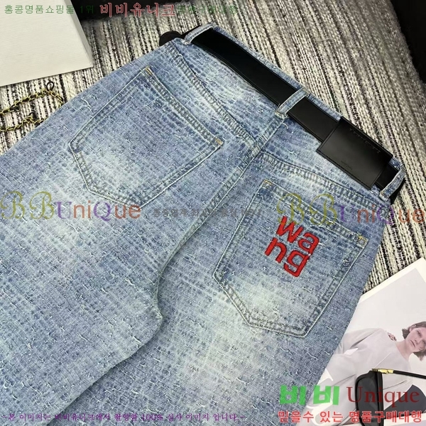  ˷    AW192880-4