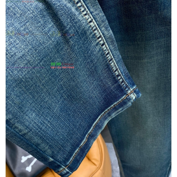   û PR7899359-1