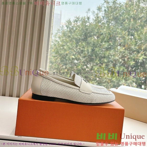  ̺ X TM 6AM  LV550390-1