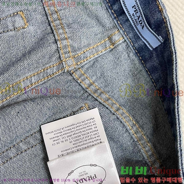     P581831526-1