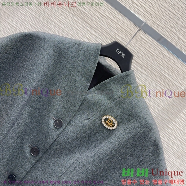    Ƽ  D2547666-1
