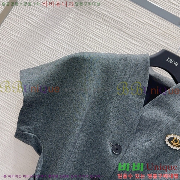    Ƽ  D2547666-1