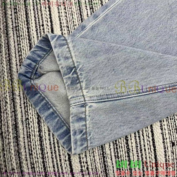  ˷    AW123655-6