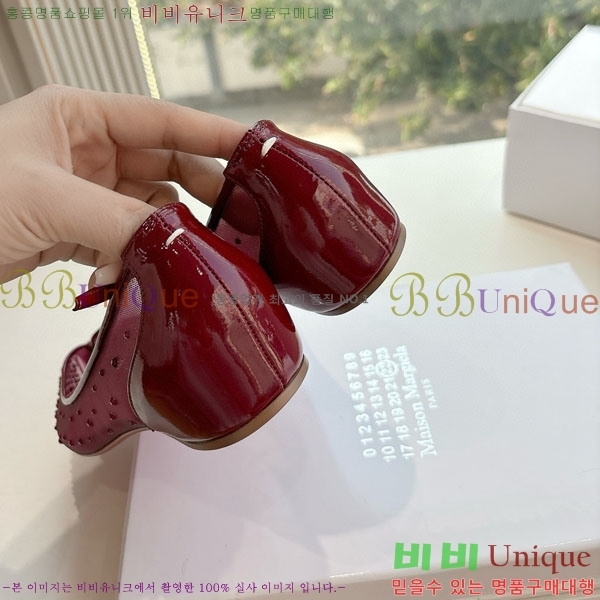    ÷ M6022411-3