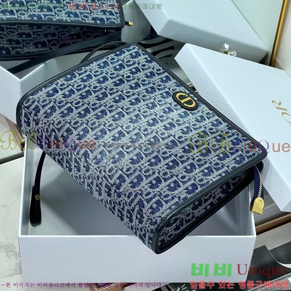 # 30  ũ Ŭġ S2107-103