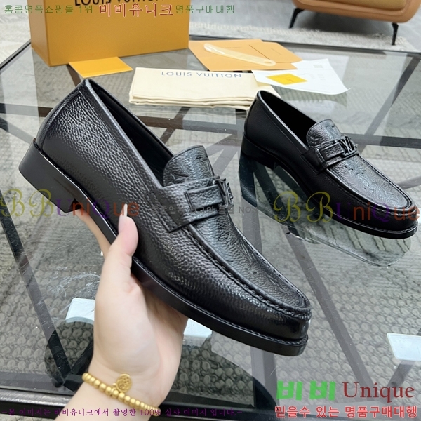  ̺  LV74624-4