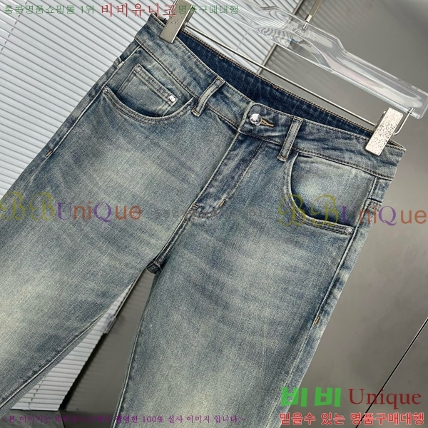   û G25368380-2