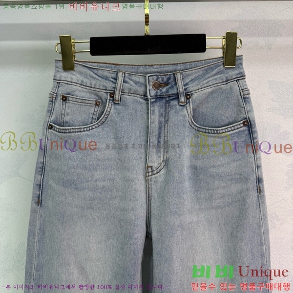     PRA58181109-6