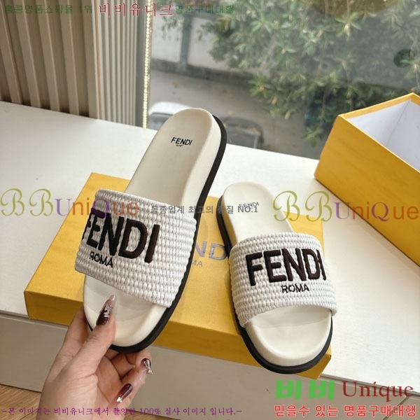    F8560005