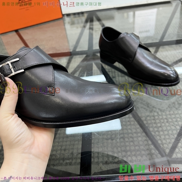 ޽  HT52130-2