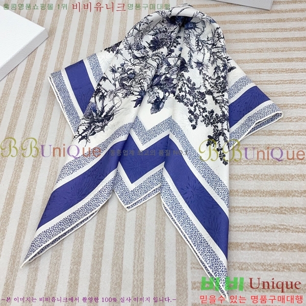 # ÷/ī D836624