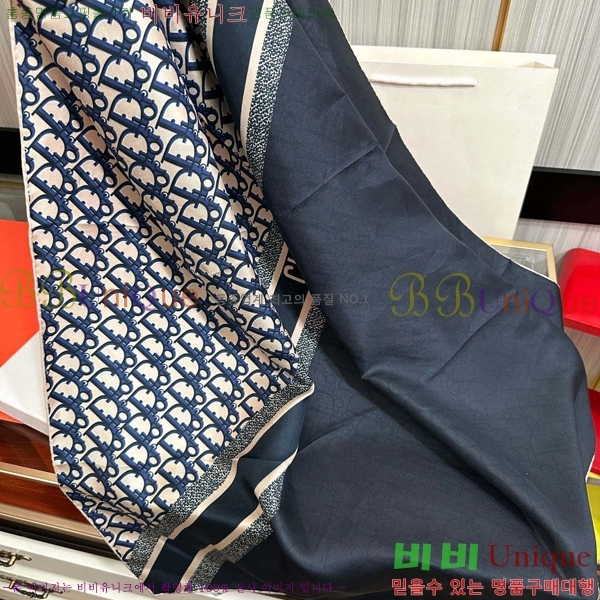 # ÷/ī D836629-1