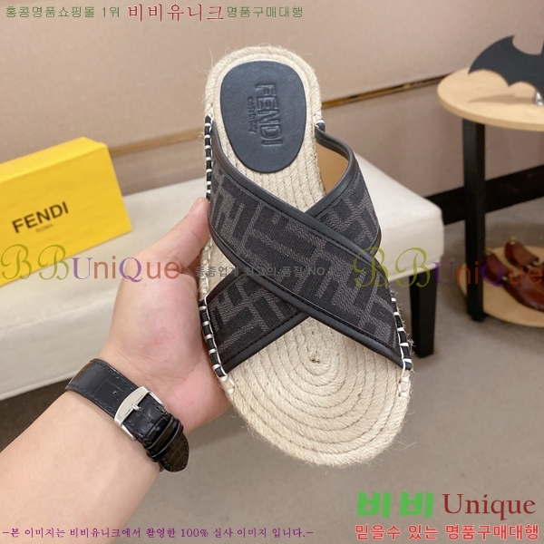    F89370-8