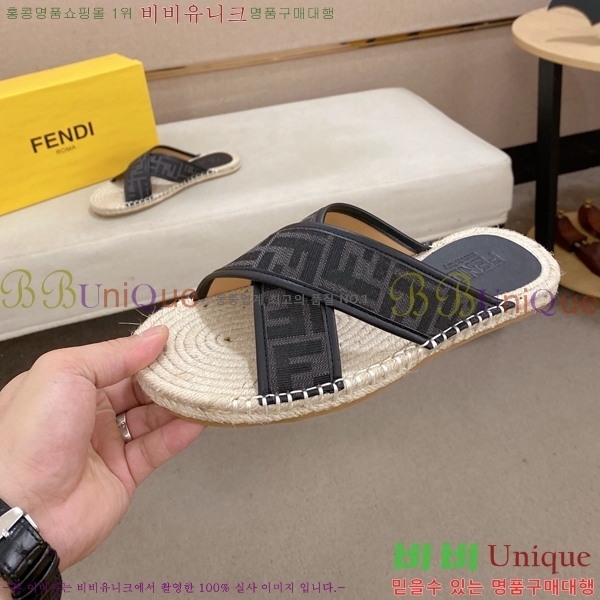    F89370-8