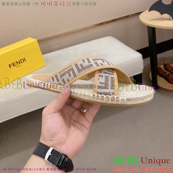    F89370-1